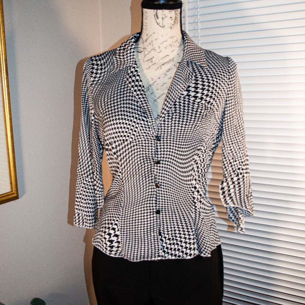 Urban Outfitters Psychedelic Wavy Hounds Tooth Collared Blouse Layering
